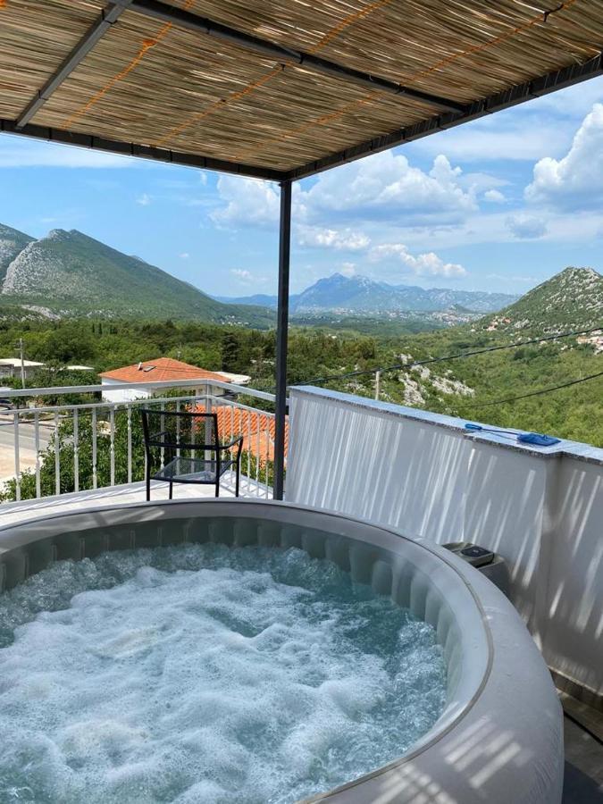 Holiday Home Horizonte With Jacuzzi Gornja Brela Kültér fotó