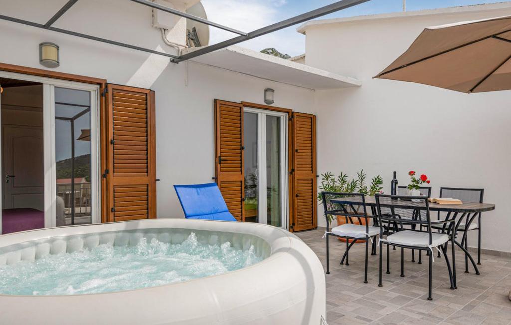 Holiday Home Horizonte With Jacuzzi Gornja Brela Kültér fotó